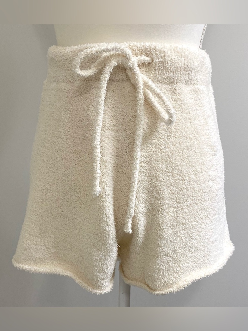 Altar’d State Womens L Solid Cream Fuzzy Comfy Shorts w/ Pink Heart Boho Preppy